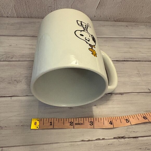 Peanuts Snoopy and Woodstock Stoneware White Black Yellow Mug 2020 (SKU: 162MI) - Picture 6 of 6